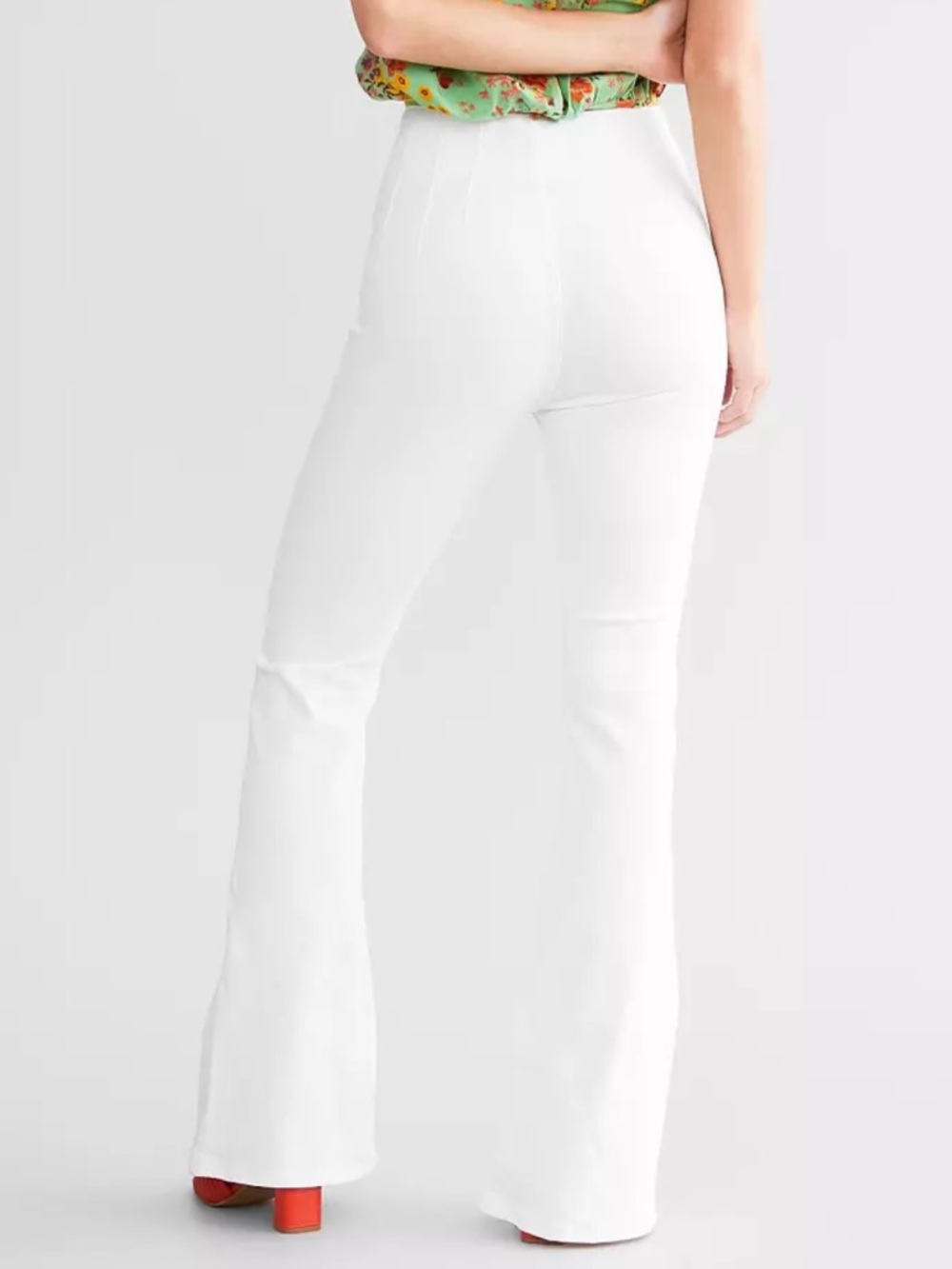 Free People We The Free Jayde Flare Jeans in White size 31 - Picture 4 of 9
